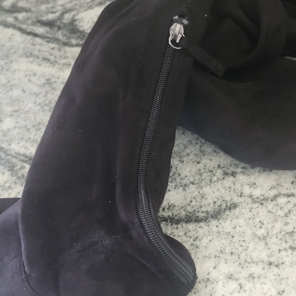 Black Over-the-Knee Boots